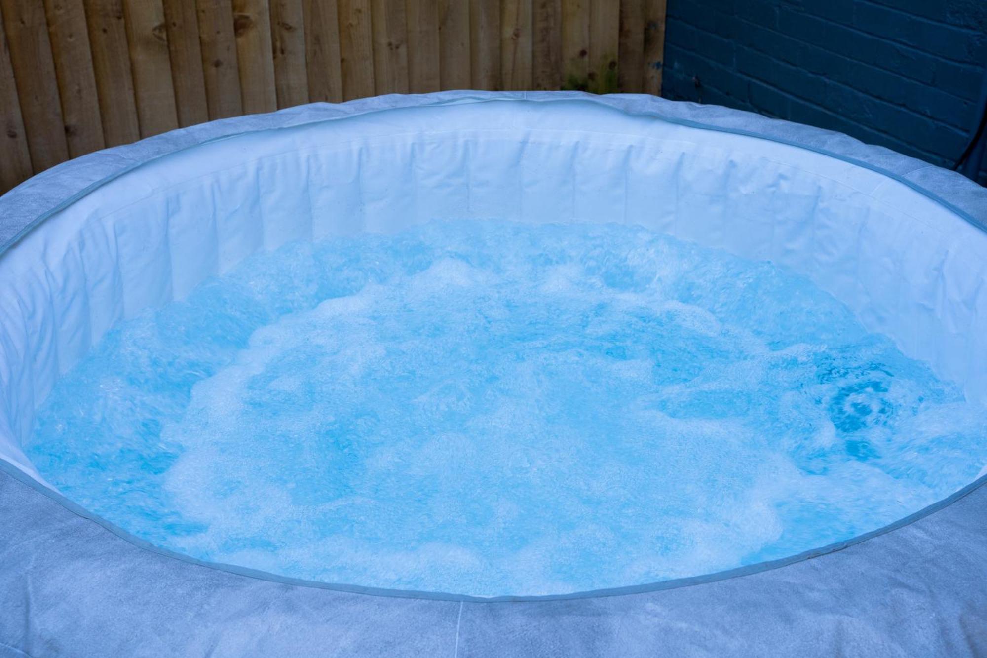 Modern 3Bed Home With Hot Tub Leeds  Exterior foto